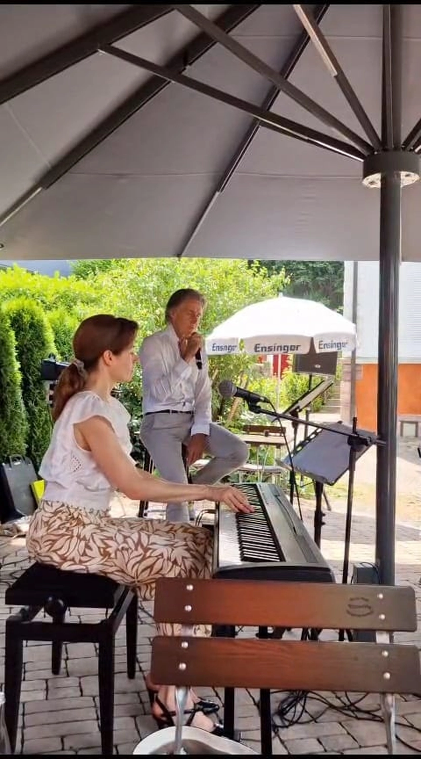 Sänger - Schlagersänger für Tanzveranstaltungen & Konzerte - Michael Kastel singt