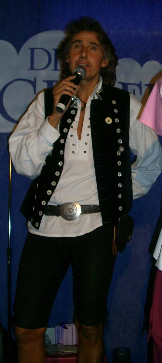 Sänger - Schlagersänger für Tanzveranstaltungen & Konzerte - Michael Kastel singt