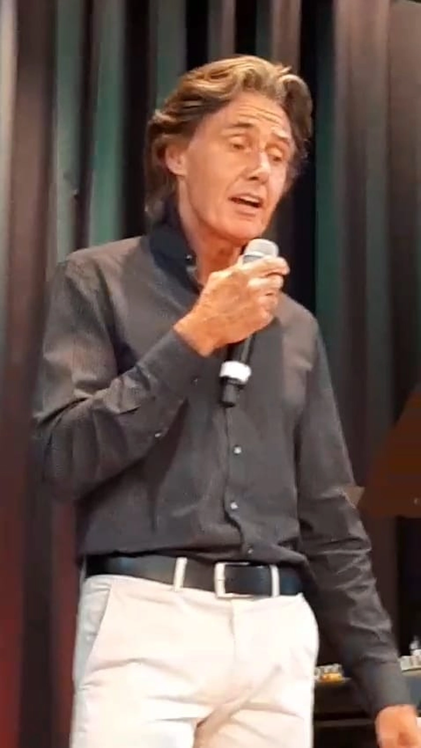 Sänger - Schlagersänger für Tanzveranstaltungen & Konzerte - Michael Kastel singt