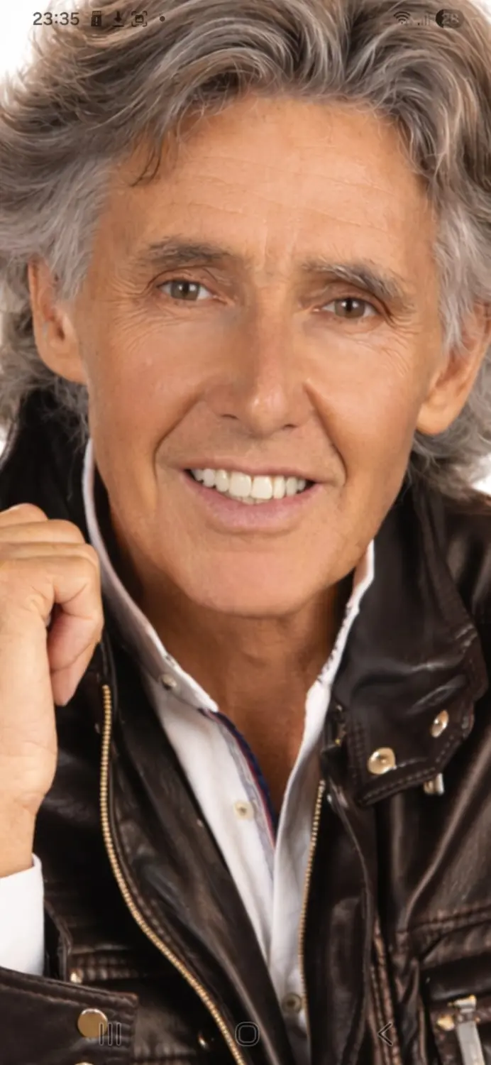 Sänger - Schlagersänger für Tanzveranstaltungen & Konzerte - Michael Kastel singt